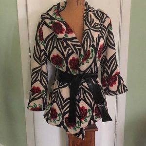 Hooded jacket back with roses